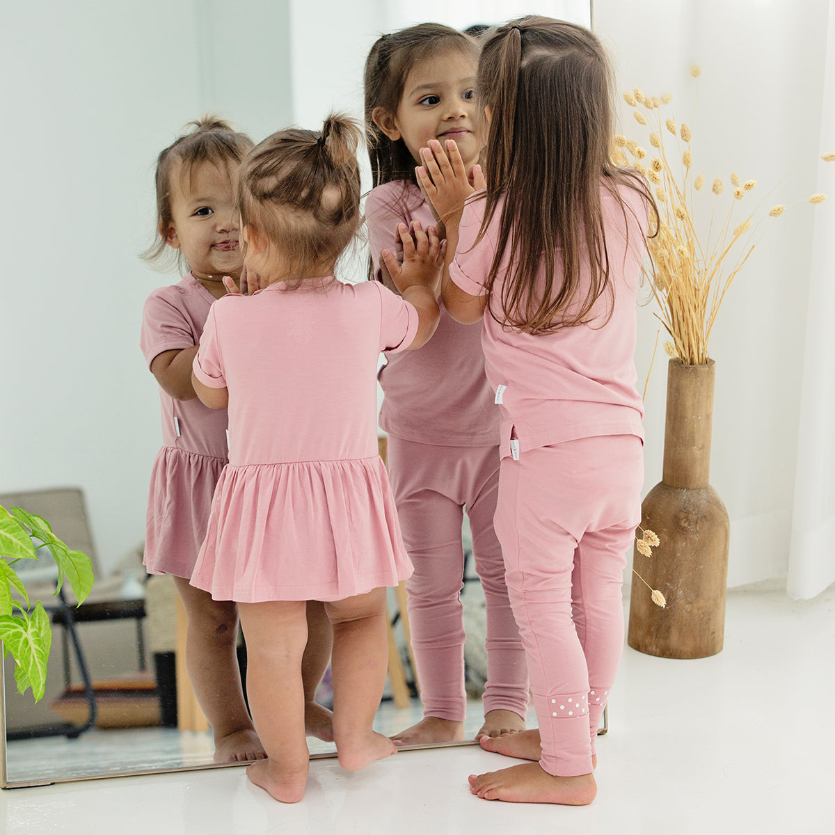 Bamboo Girl Loop Legging - Pink Heart - 3T – The Little Clothing Company