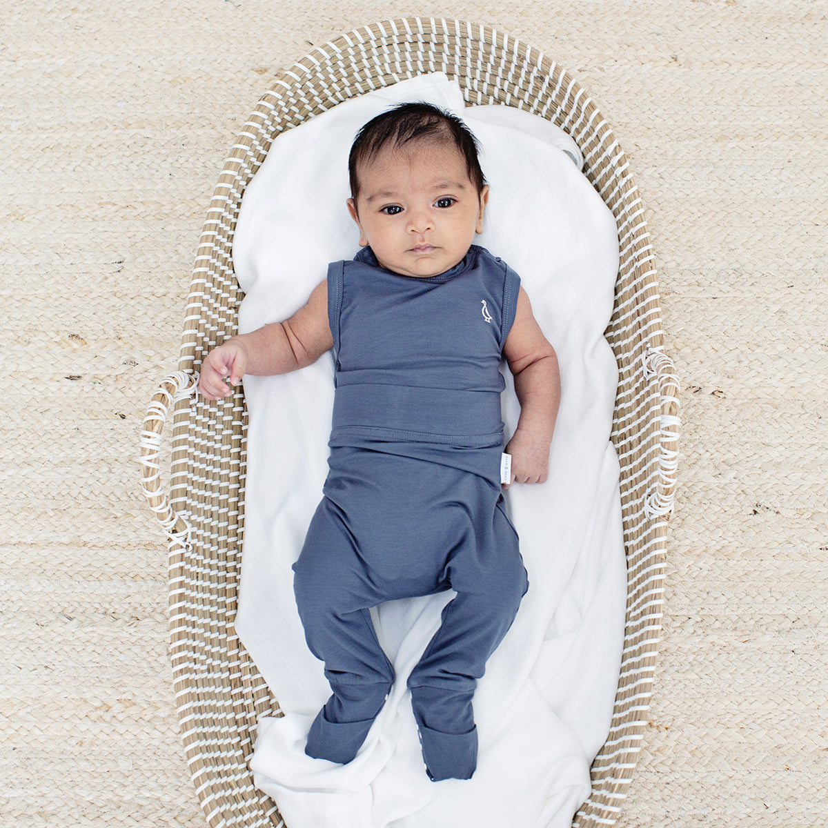 Comfy bamboo leggings for babies in premium quality fabric.
